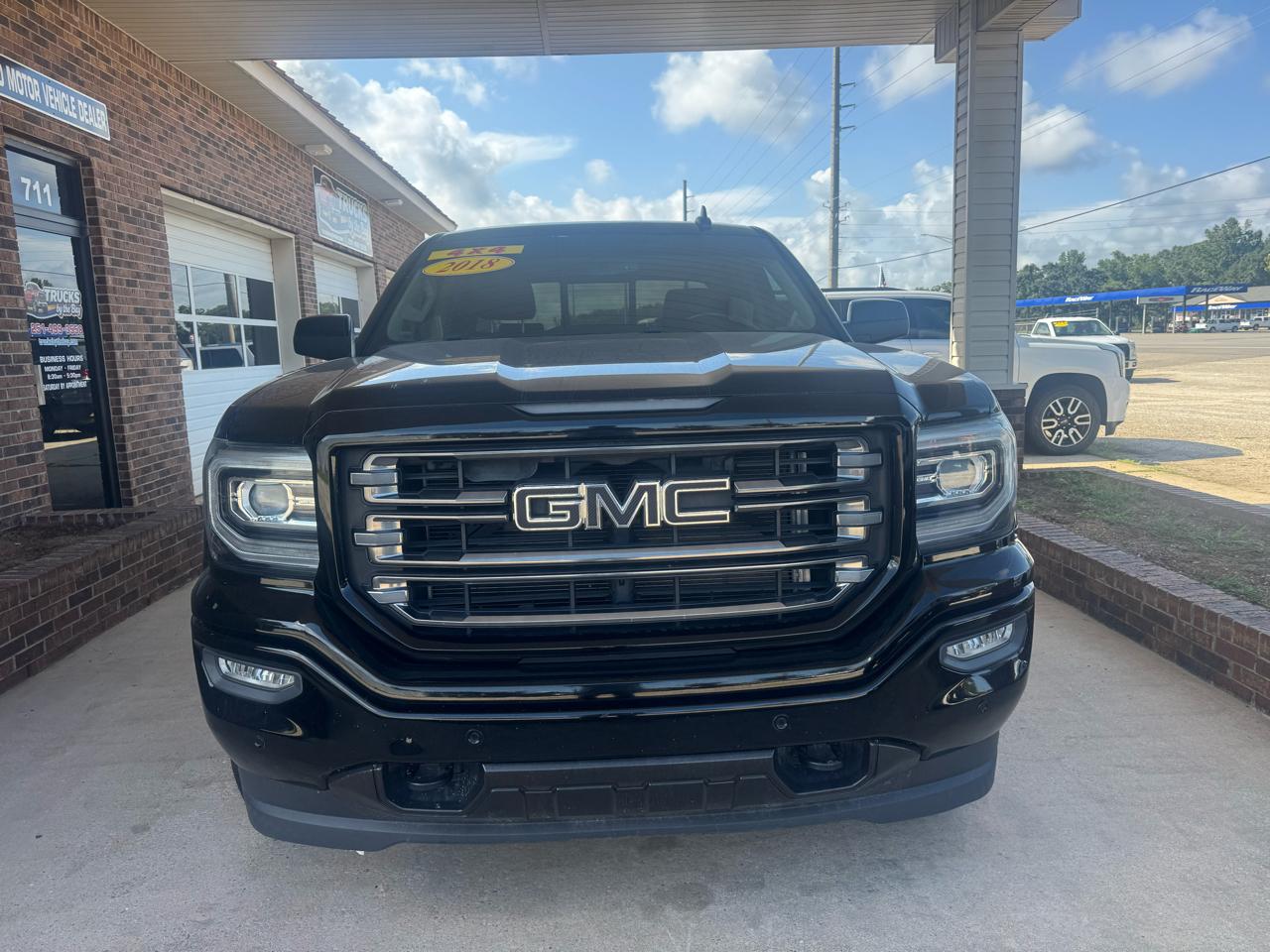 GMC Sierra 1500 4WD Crew Cab 153.0" SLT 2018