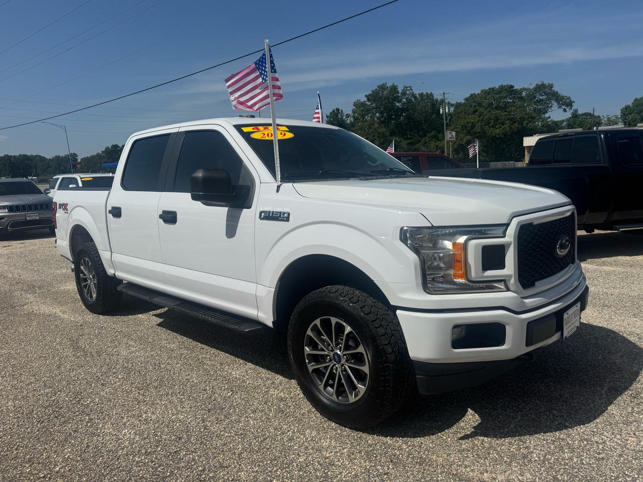Ford F-150 4WD SuperCrew 145" STX 2019