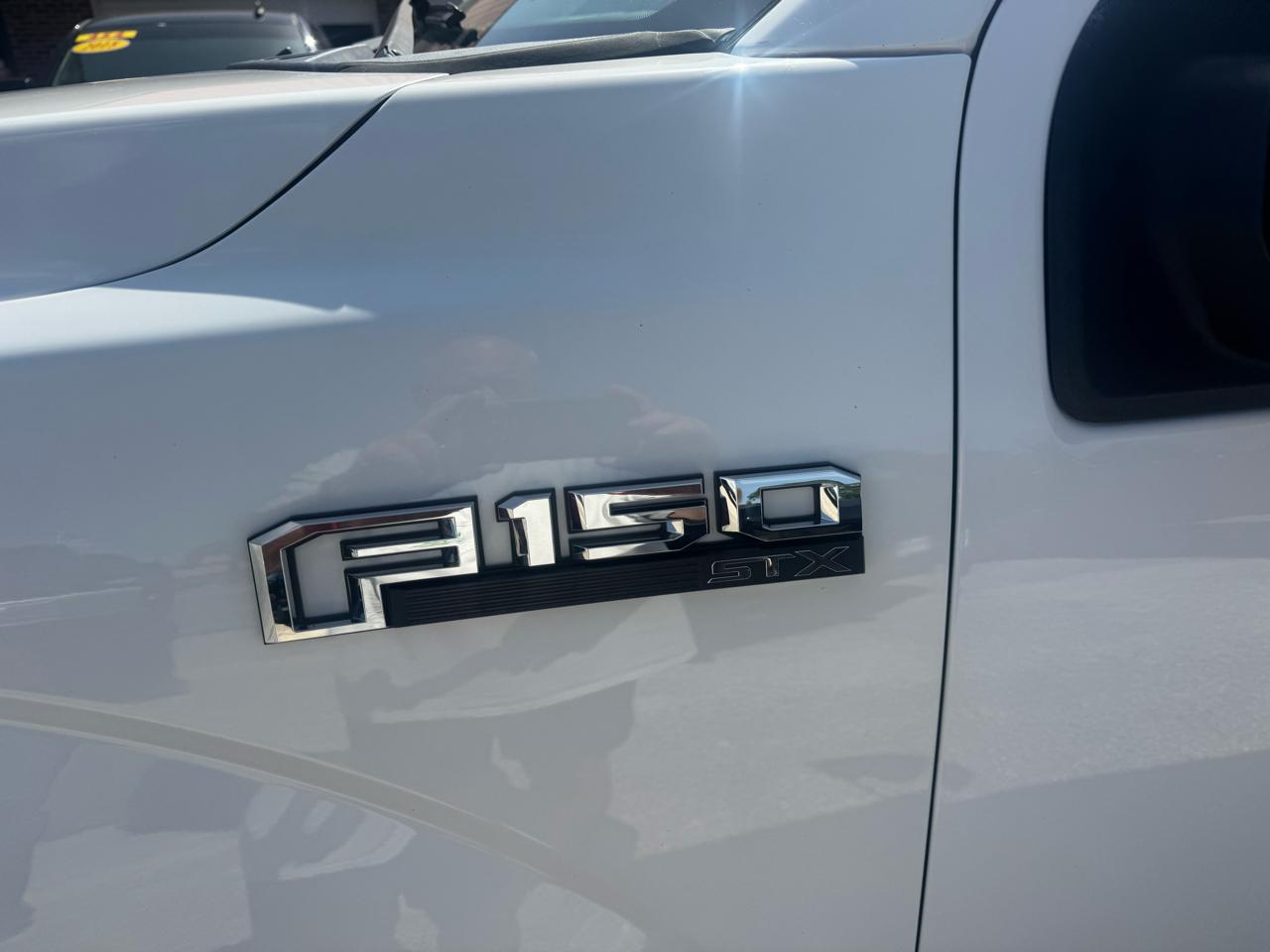 Ford F-150 4WD SuperCrew 145" STX 2019