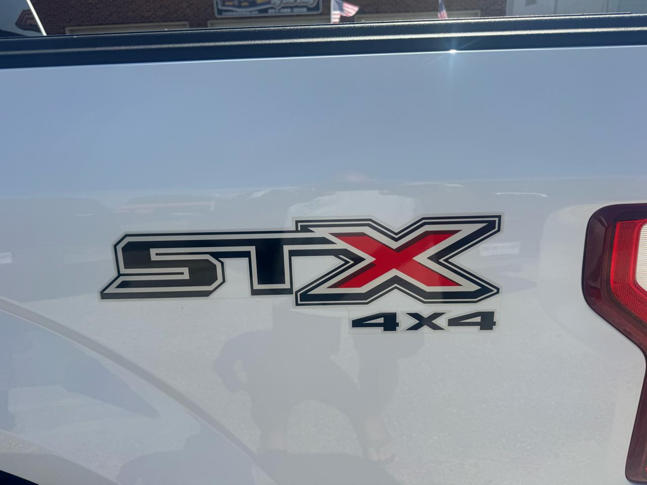 Ford F-150 4WD SuperCrew 145" STX 2019