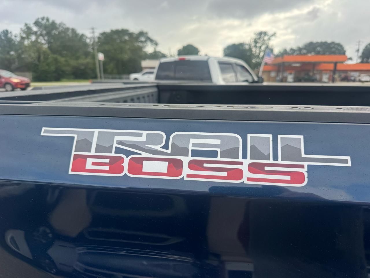 Chevrolet Silverado 1500 LT Trail Boss Crew Cab 4WD 2019