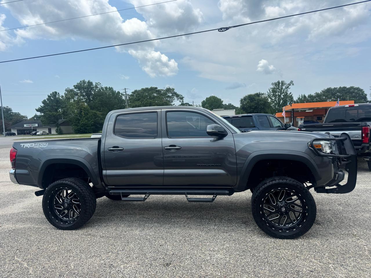 Toyota Tacoma 4WD TRD Off Road Double Cab 5' Bed AT (Natl) 2019