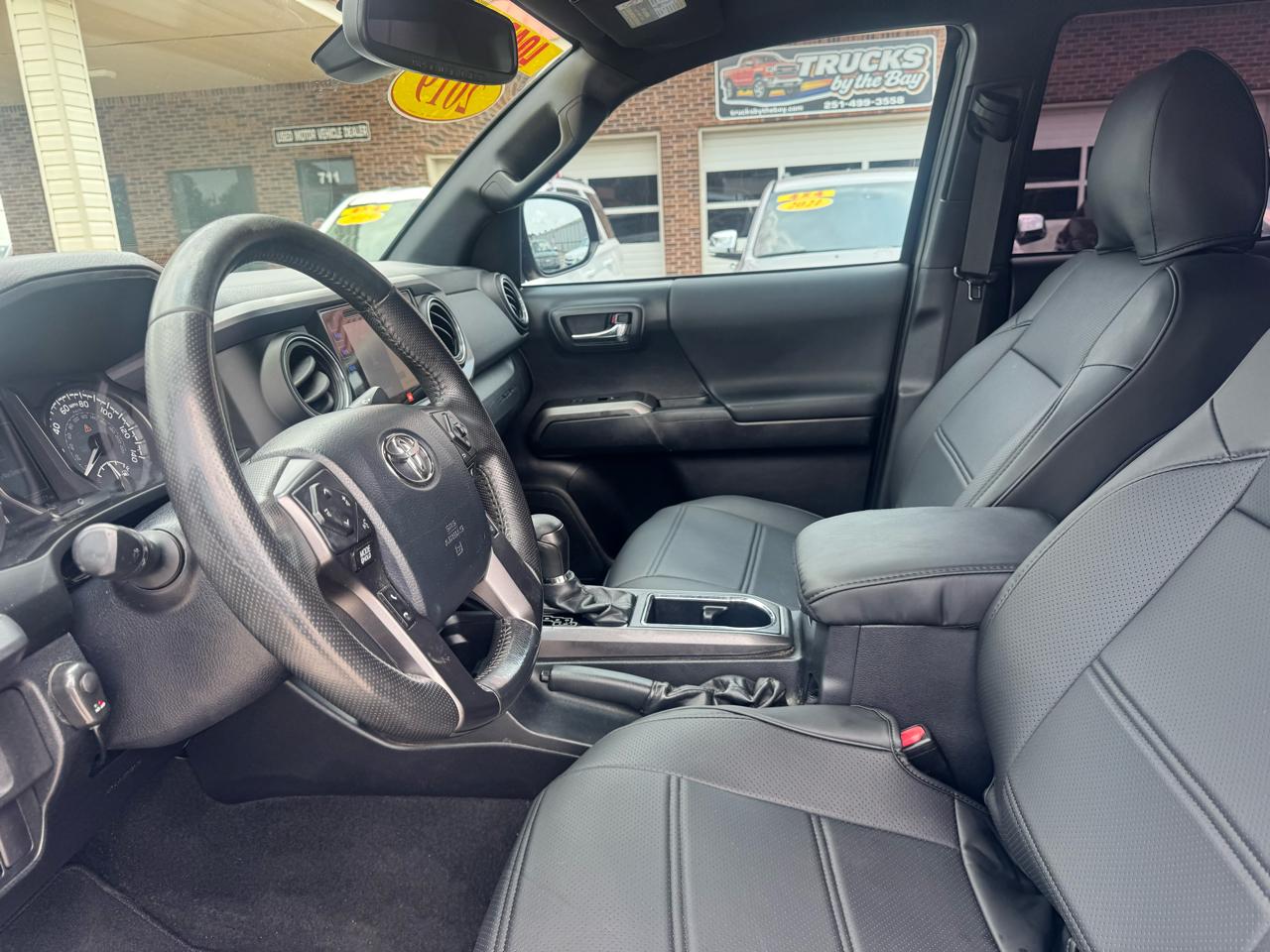 Toyota Tacoma 4WD TRD Off Road Double Cab 5' Bed AT (Natl) 2019