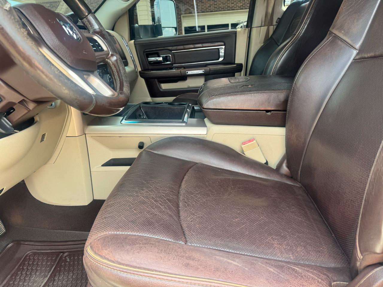 RAM 2500 Longhorn Mega Cab SWB 4WD 2015