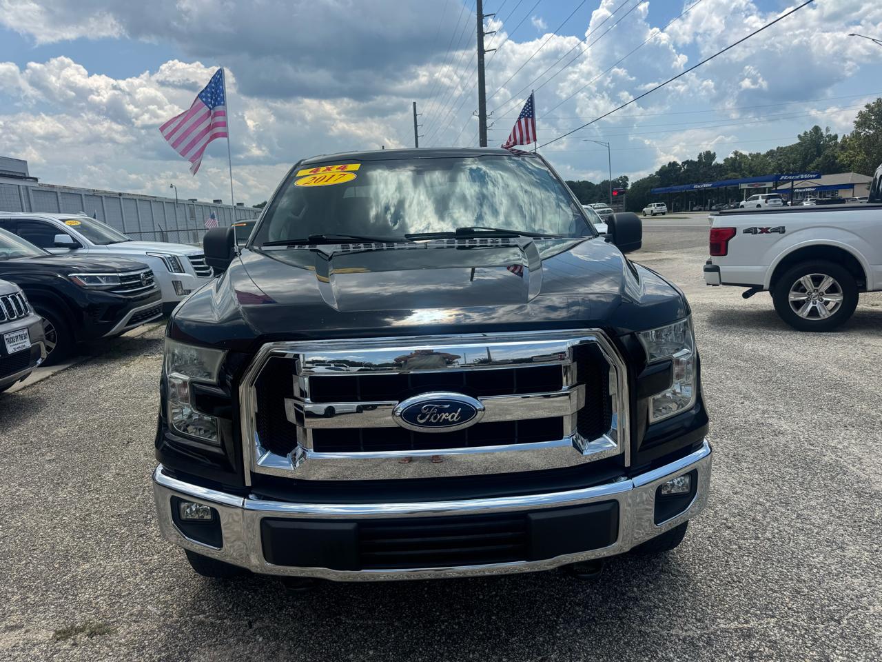 Ford F-150 4WD SuperCrew 139" XLT 2017