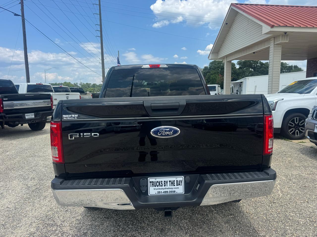Ford F-150 4WD SuperCrew 139" XLT 2017