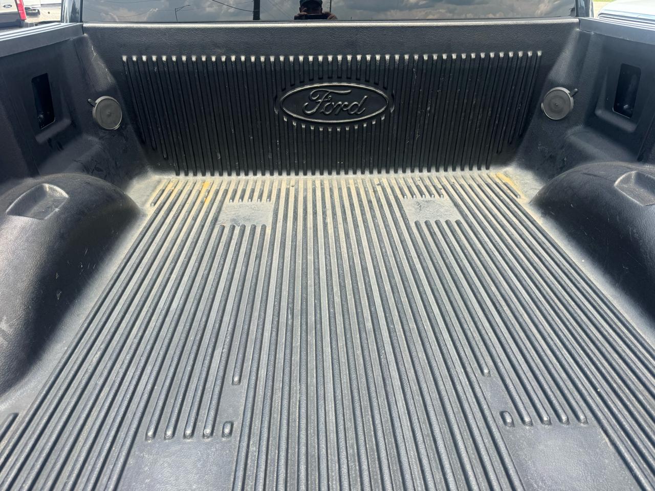 Ford F-150 4WD SuperCrew 139" XLT 2017