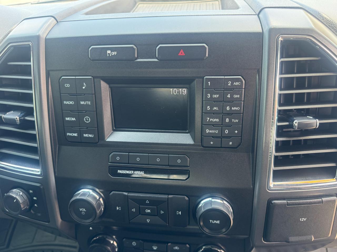 Ford F-150 4WD SuperCrew 139" XLT 2017