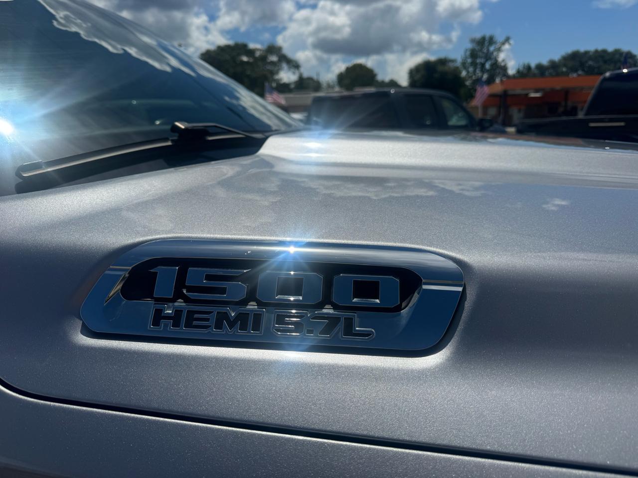 RAM 1500 Big Horn Crew Cab SWB 4WD 2019