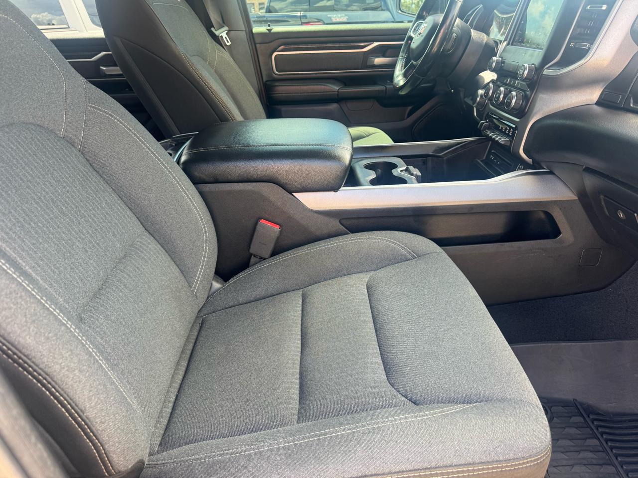 RAM 1500 Big Horn Crew Cab SWB 4WD 2019