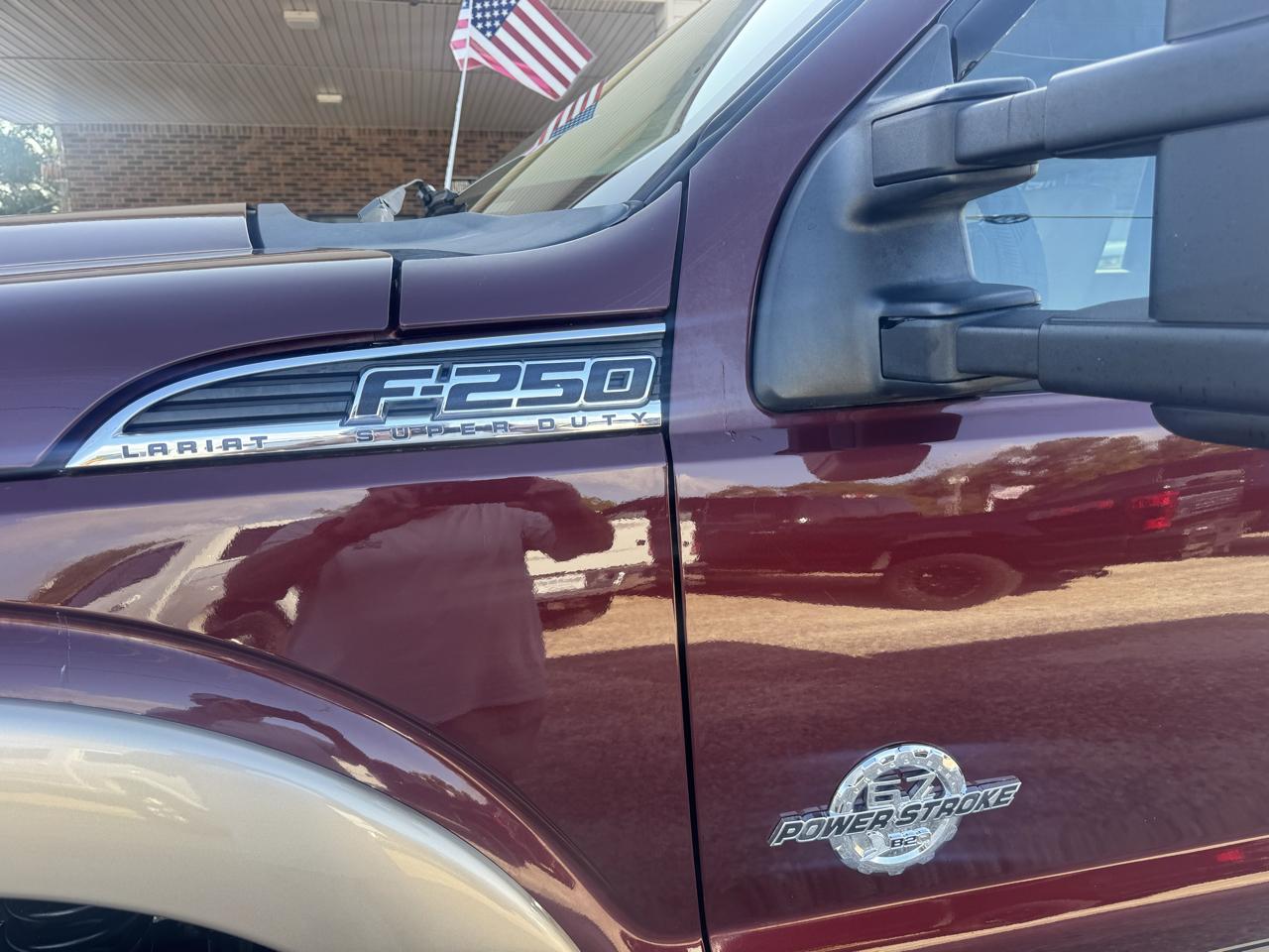 Ford F-250 SD Lariat Crew Cab 4WD 2011