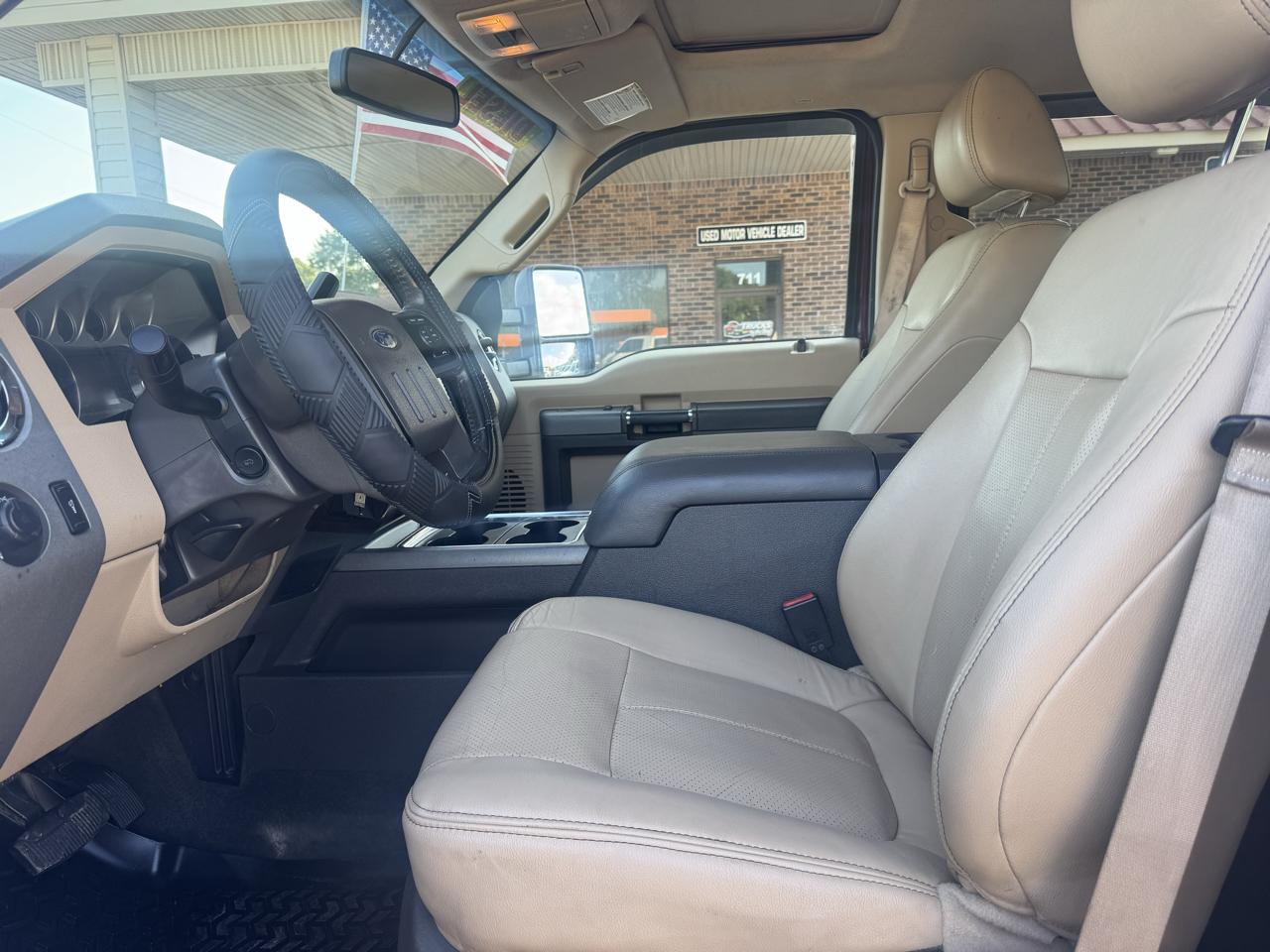Ford F-250 SD Lariat Crew Cab 4WD 2011