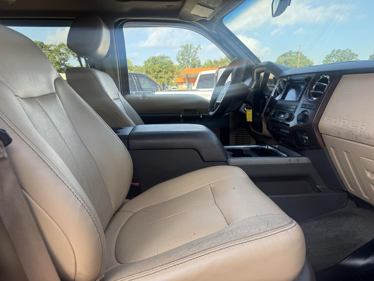 Ford F-250 SD Lariat Crew Cab 4WD 2011