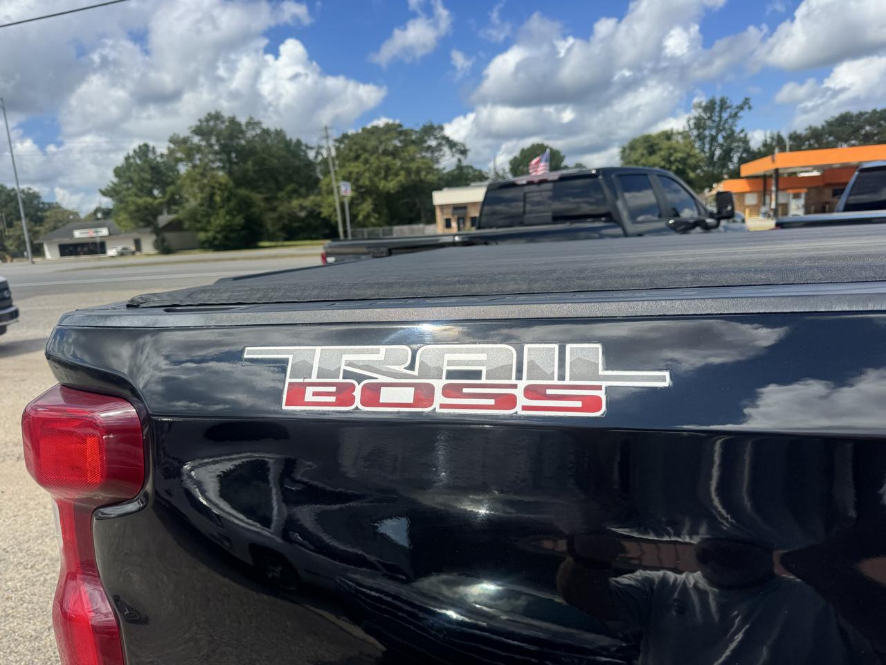 Chevrolet Silverado 1500 LT Trail Boss Crew Cab 4WD 2019