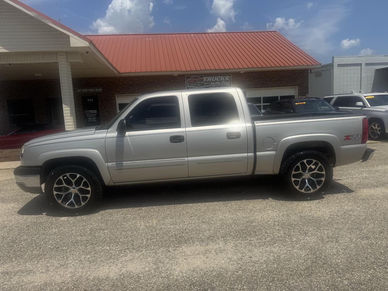 Chevrolet Silverado 1500 Z71 Crew Cab 4WD 2005