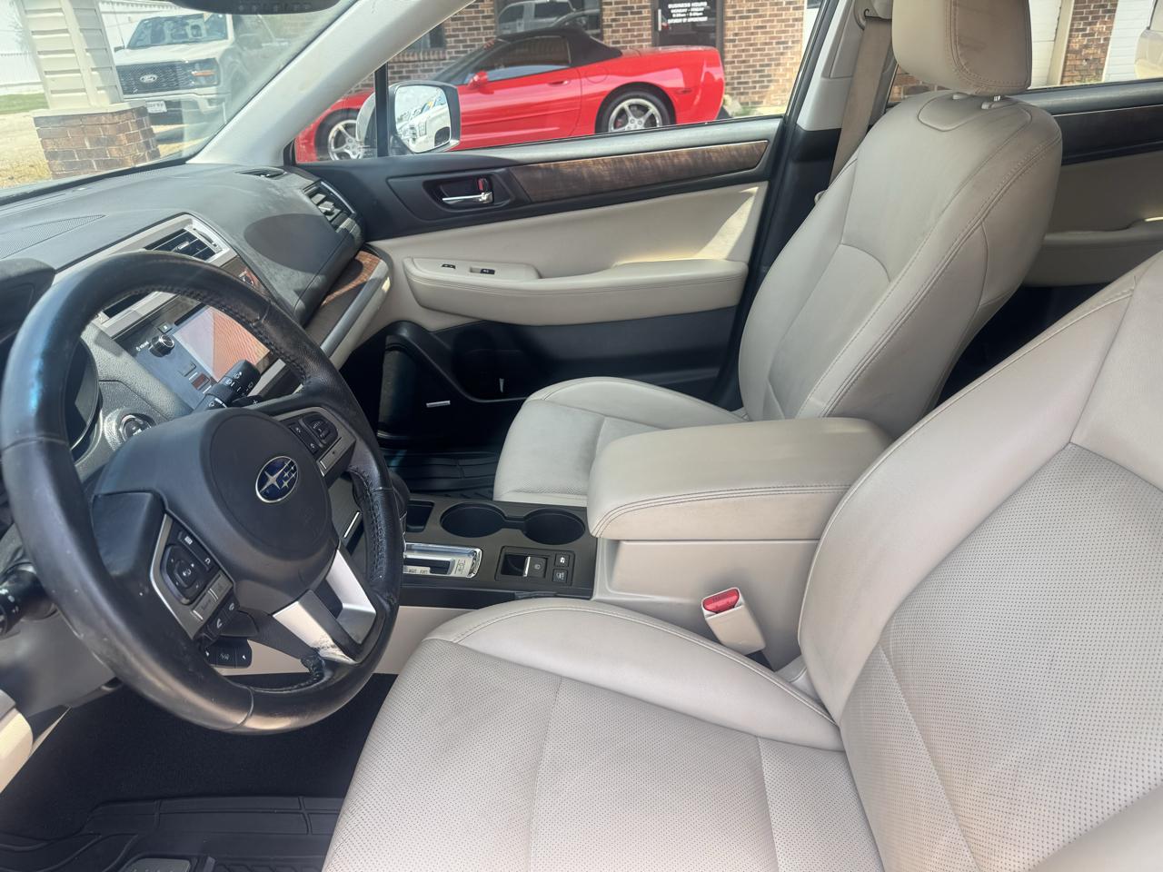 Subaru Outback 2.5i Limited 2015