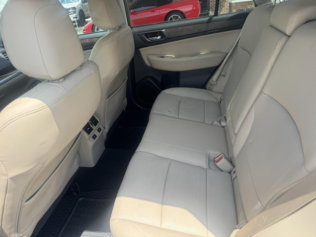 Subaru Outback 2.5i Limited 2015