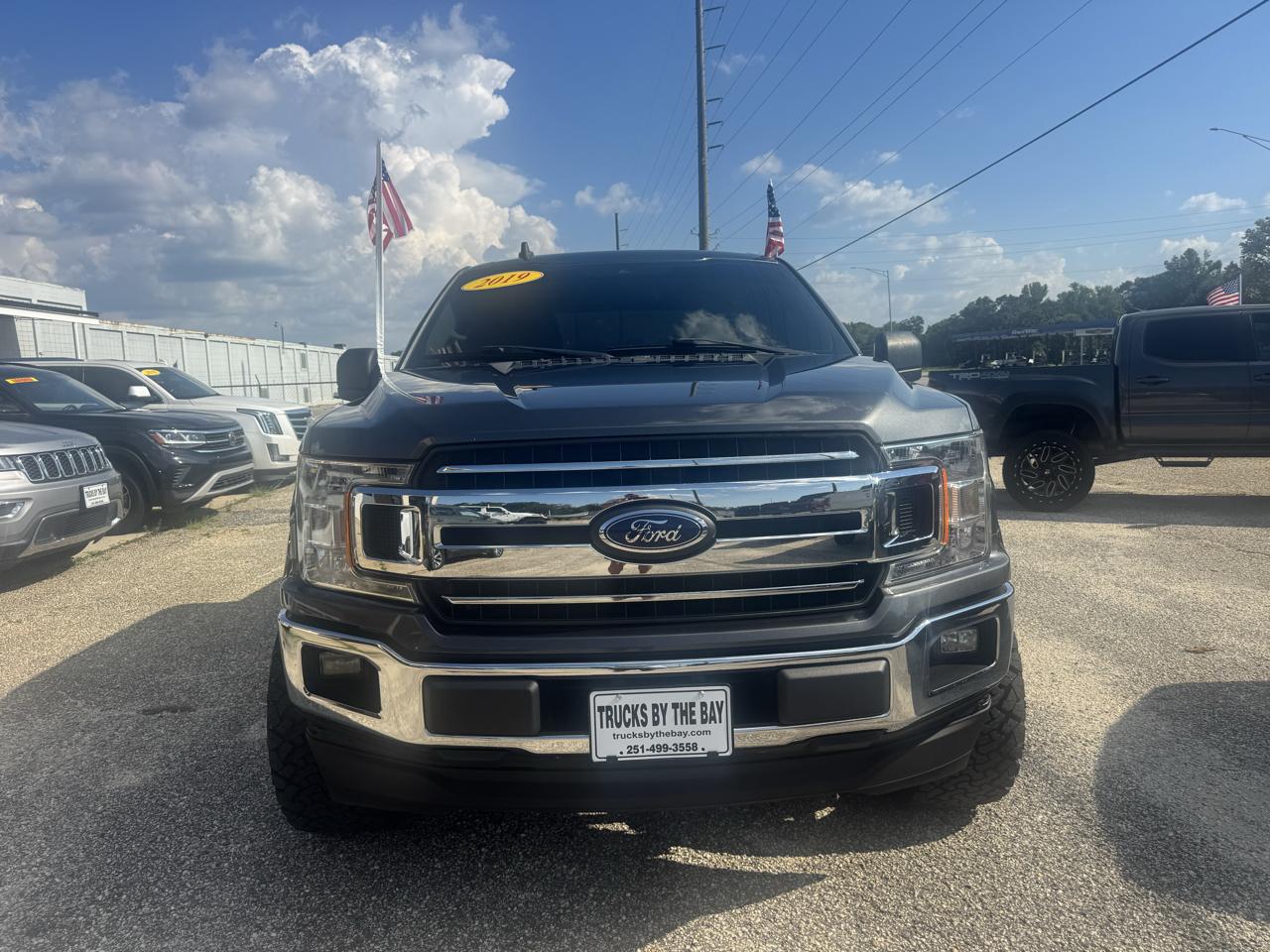 Ford F-150 XLT SuperCrew Short Bed 2WD 2019