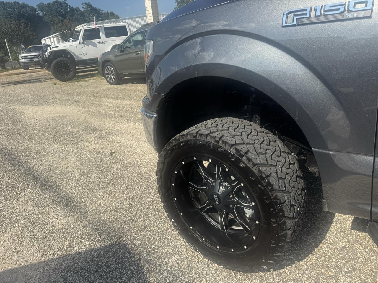 Ford F-150 XLT SuperCrew Short Bed 2WD 2019