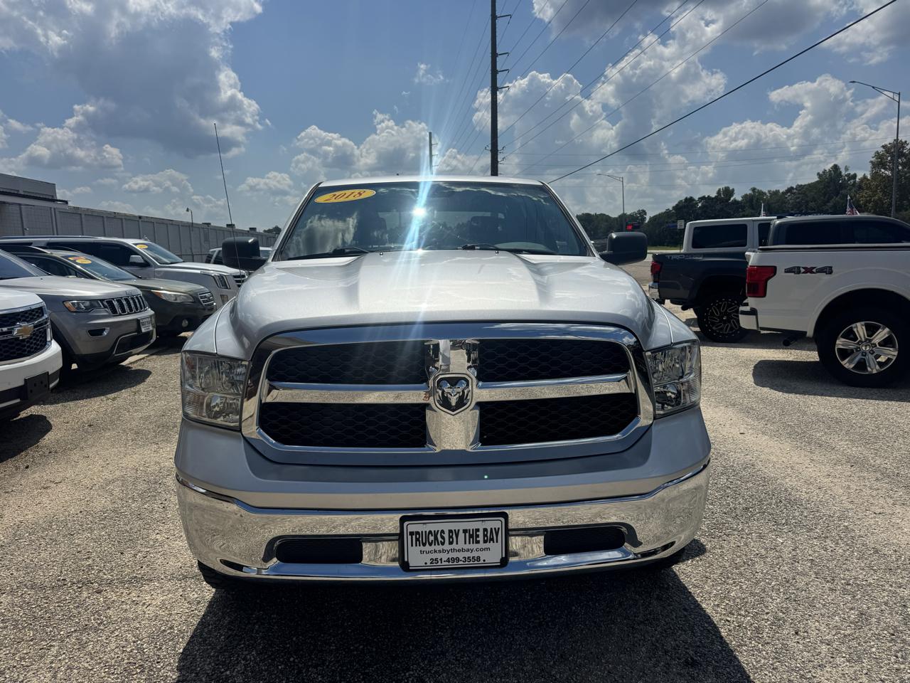 RAM 1500 Tradesman Crew Cab SWB 4WD 2018