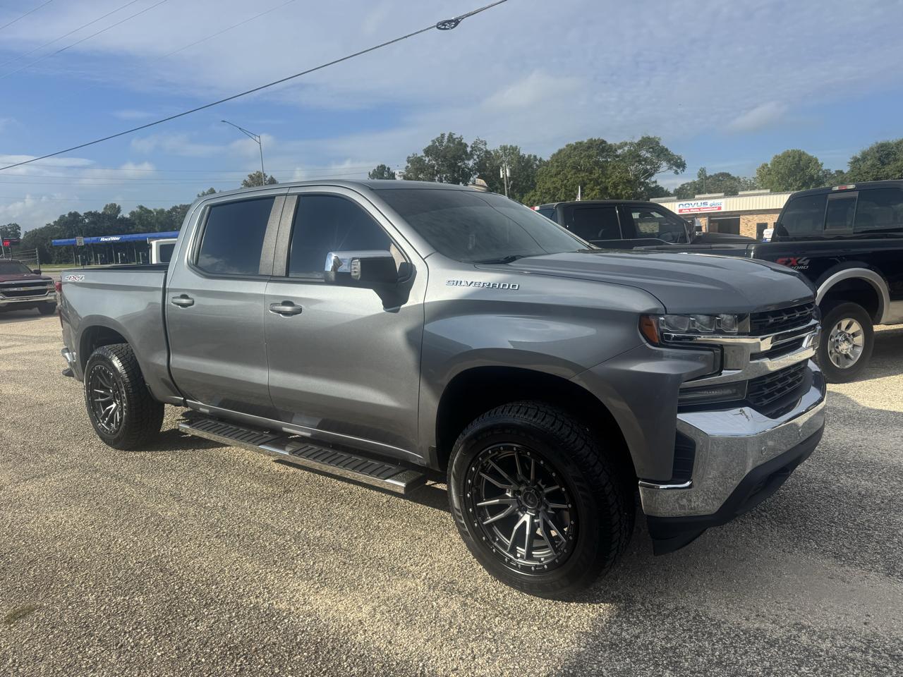 Chevrolet Silverado 1500 LT Crew Cab 4WD 2019