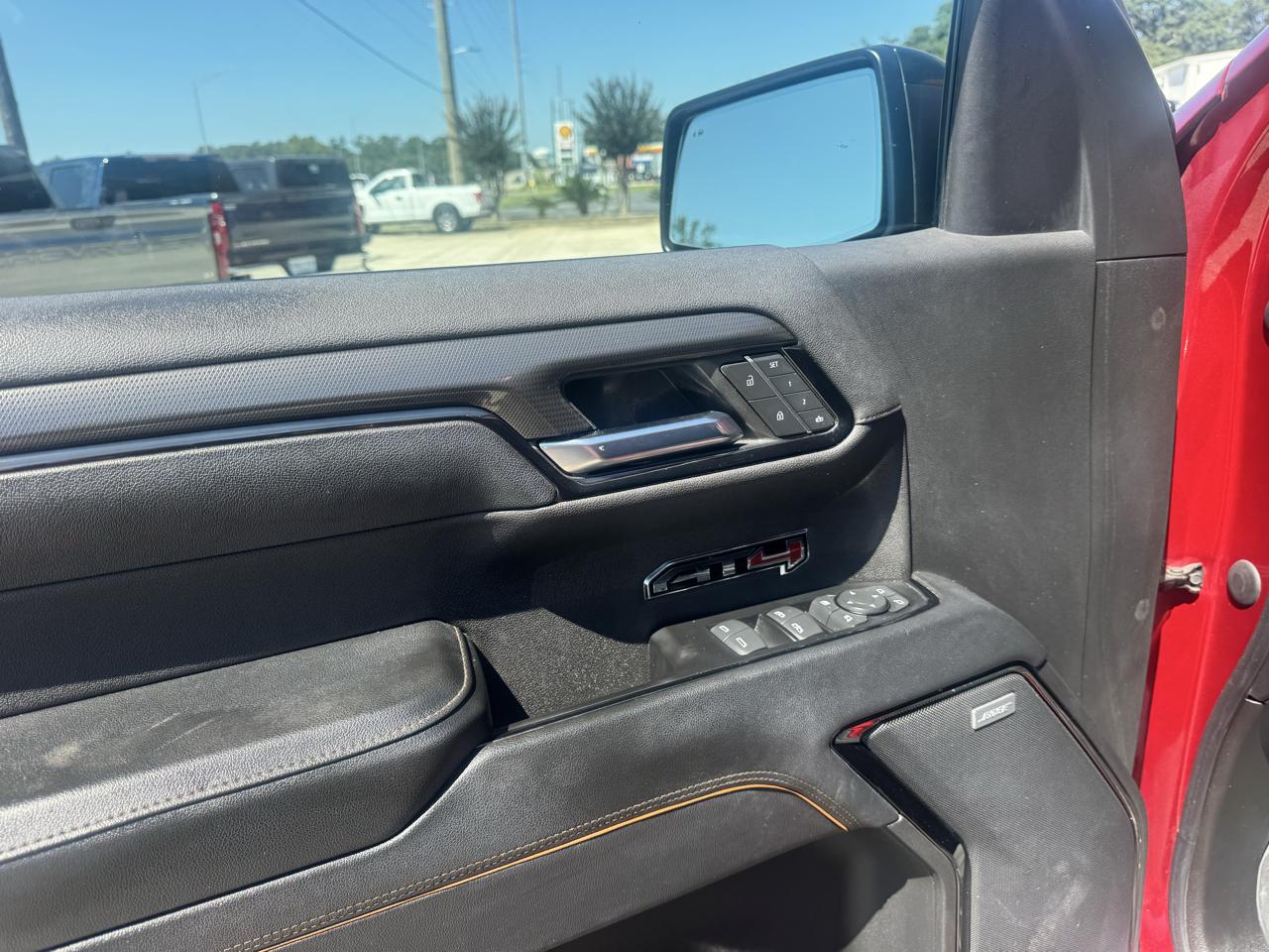 GMC Sierra 1500 AT4 Crew Cab 4WD 2023