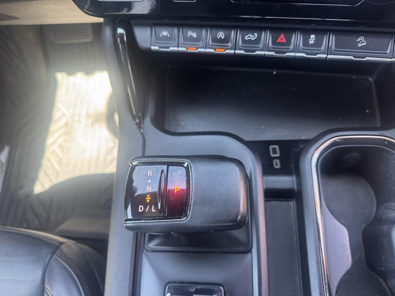 GMC Sierra 1500 AT4 Crew Cab 4WD 2023