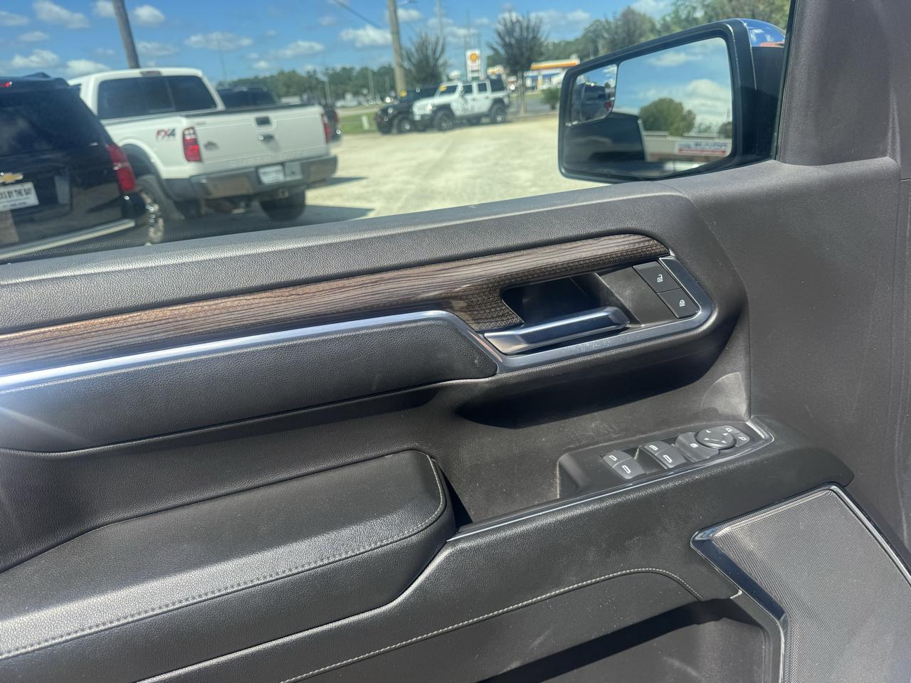 Chevrolet Silverado 1500 LT-L Crew Cab 4WD 2024