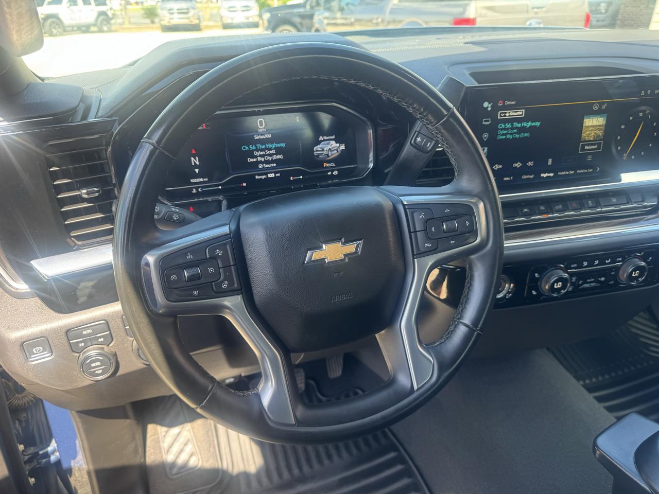 Chevrolet Silverado 1500 LT-L Crew Cab 4WD 2024