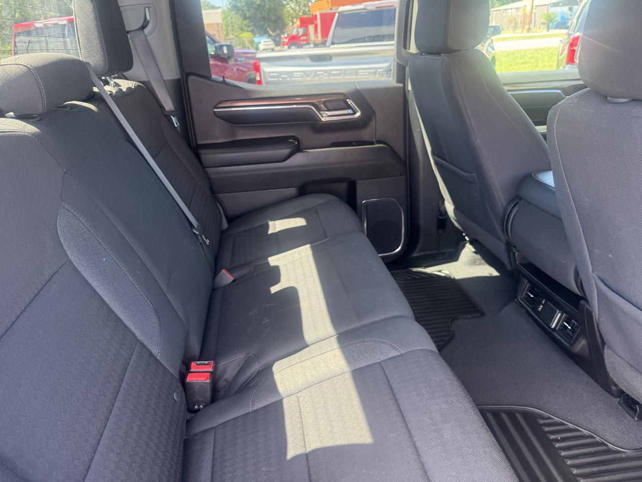 Chevrolet Silverado 1500 LT-L Crew Cab 4WD 2024