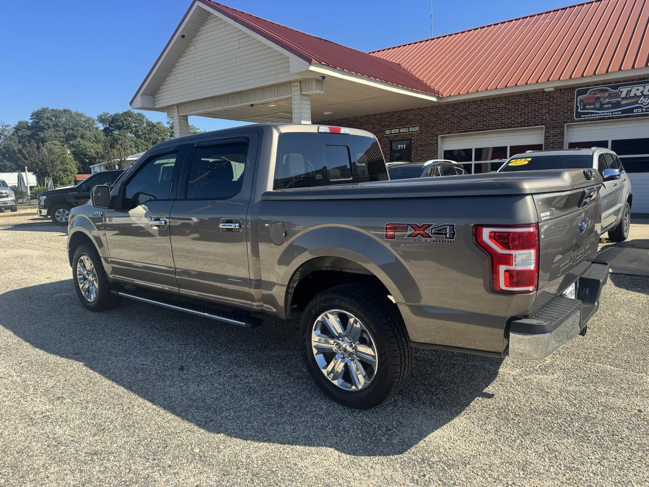 Ford F-150 SuperCrew Crew Cab 139" XLT 4WD 2019