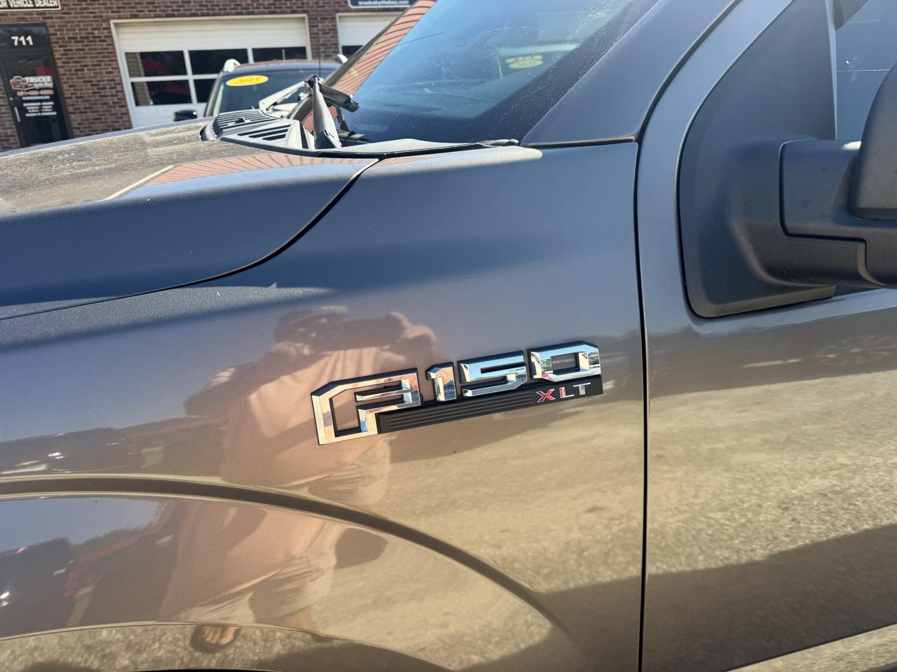 Ford F-150 SuperCrew Crew Cab 139" XLT 4WD 2019
