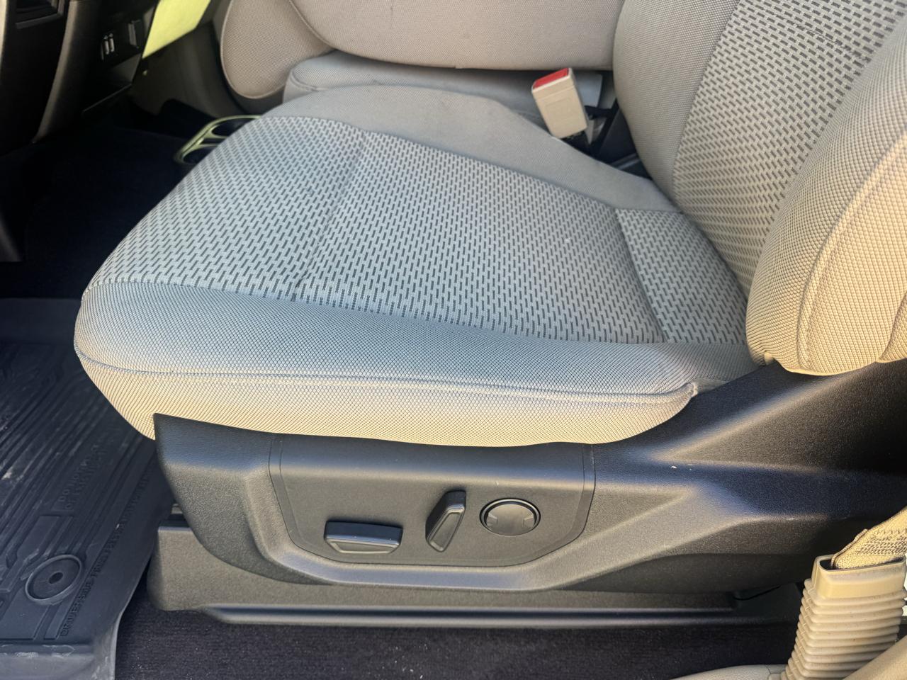 Ford F-150 SuperCrew Crew Cab 139" XLT 4WD 2019