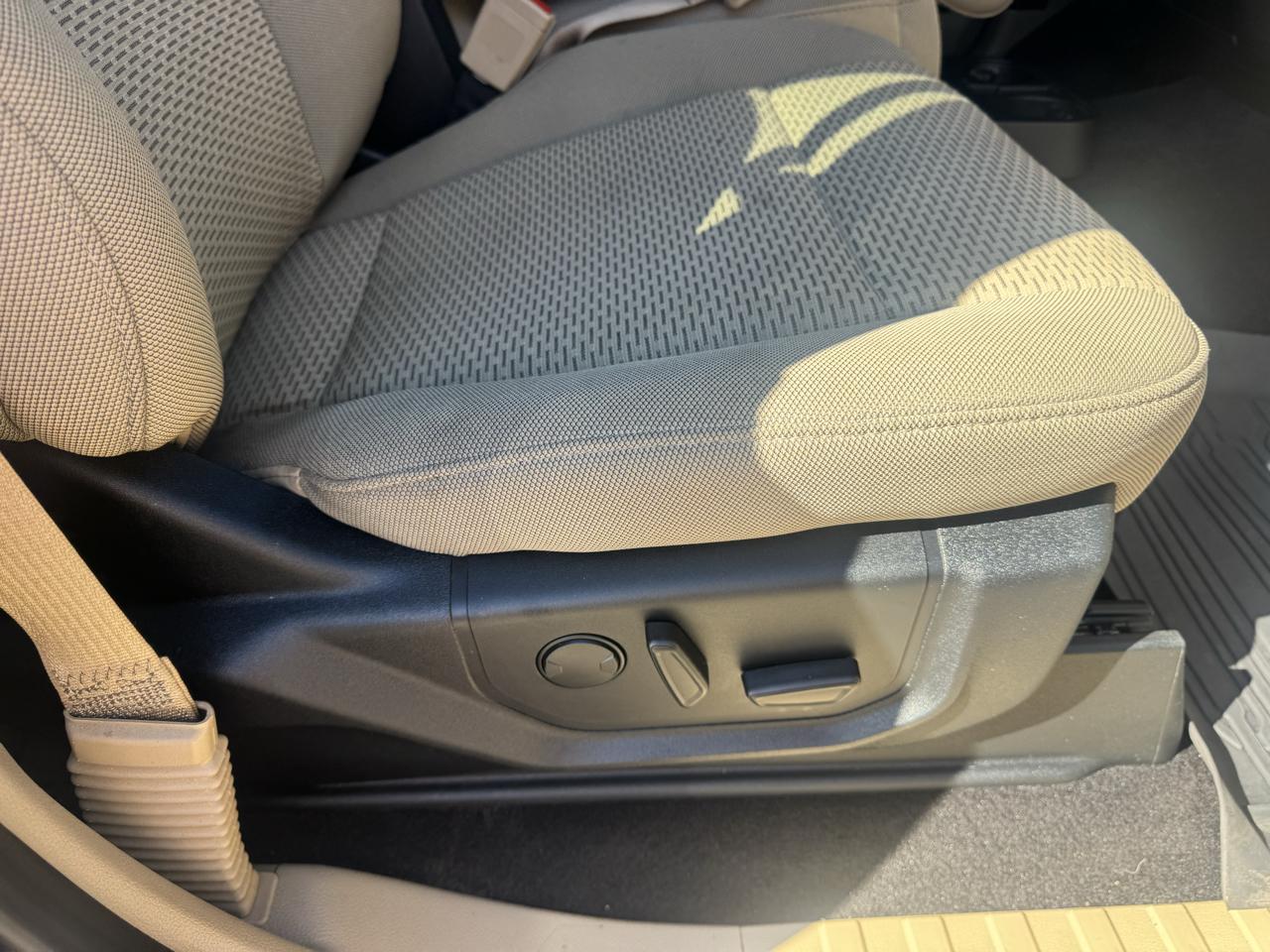 Ford F-150 SuperCrew Crew Cab 139" XLT 4WD 2019