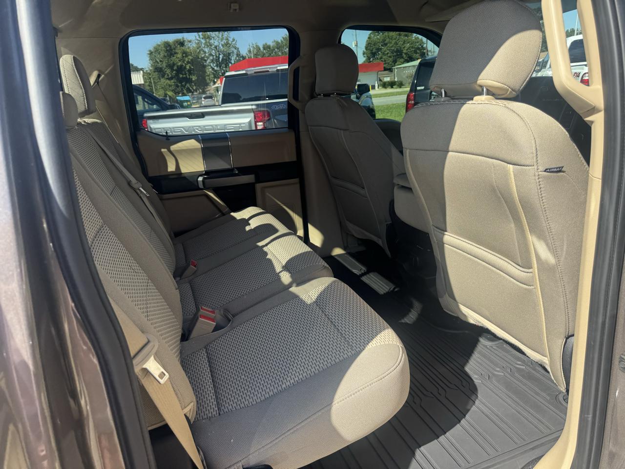 Ford F-150 SuperCrew Crew Cab 139" XLT 4WD 2019