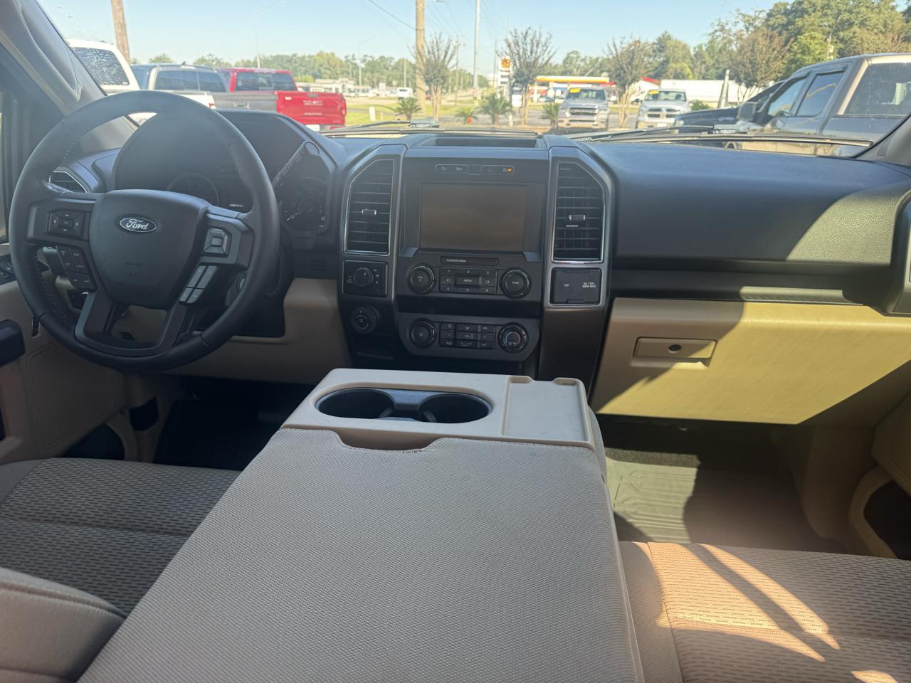 Ford F-150 SuperCrew Crew Cab 139" XLT 4WD 2019