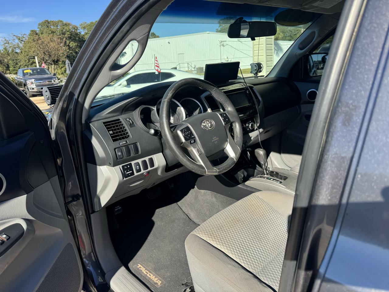 Toyota Tacoma PreRunner Double Cab V6 Auto 2WD 2015