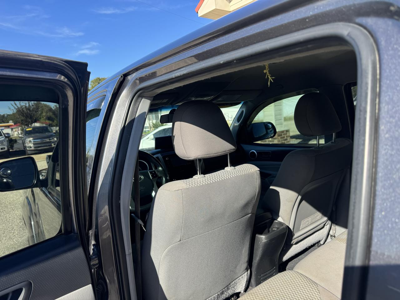 Toyota Tacoma PreRunner Double Cab V6 Auto 2WD 2015