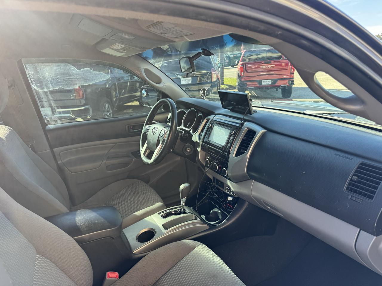 Toyota Tacoma PreRunner Double Cab V6 Auto 2WD 2015