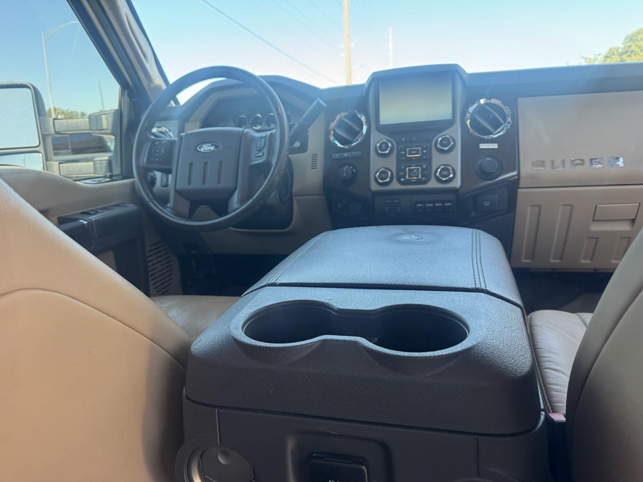 Ford F-350 SD Lariat Crew Cab 4WD 2015