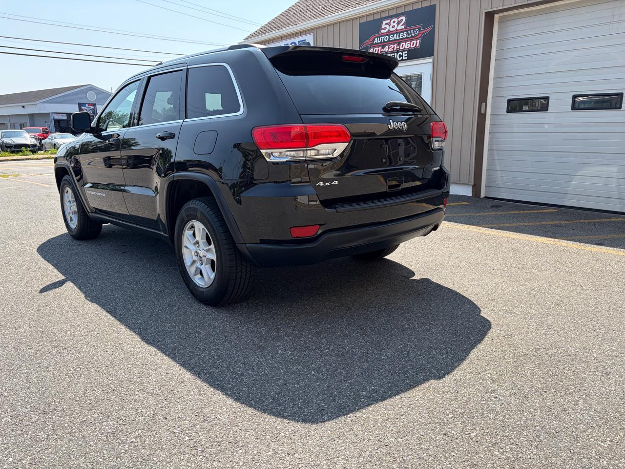 Jeep Grand Cherokee Laredo 4WD 2015