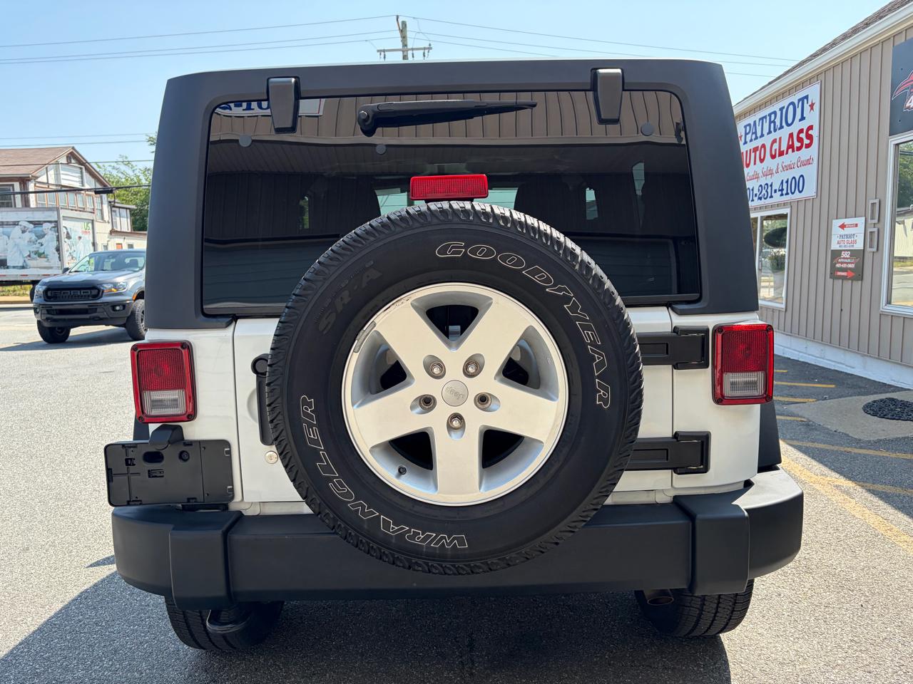 Jeep Wrangler Sport 4WD 2014
