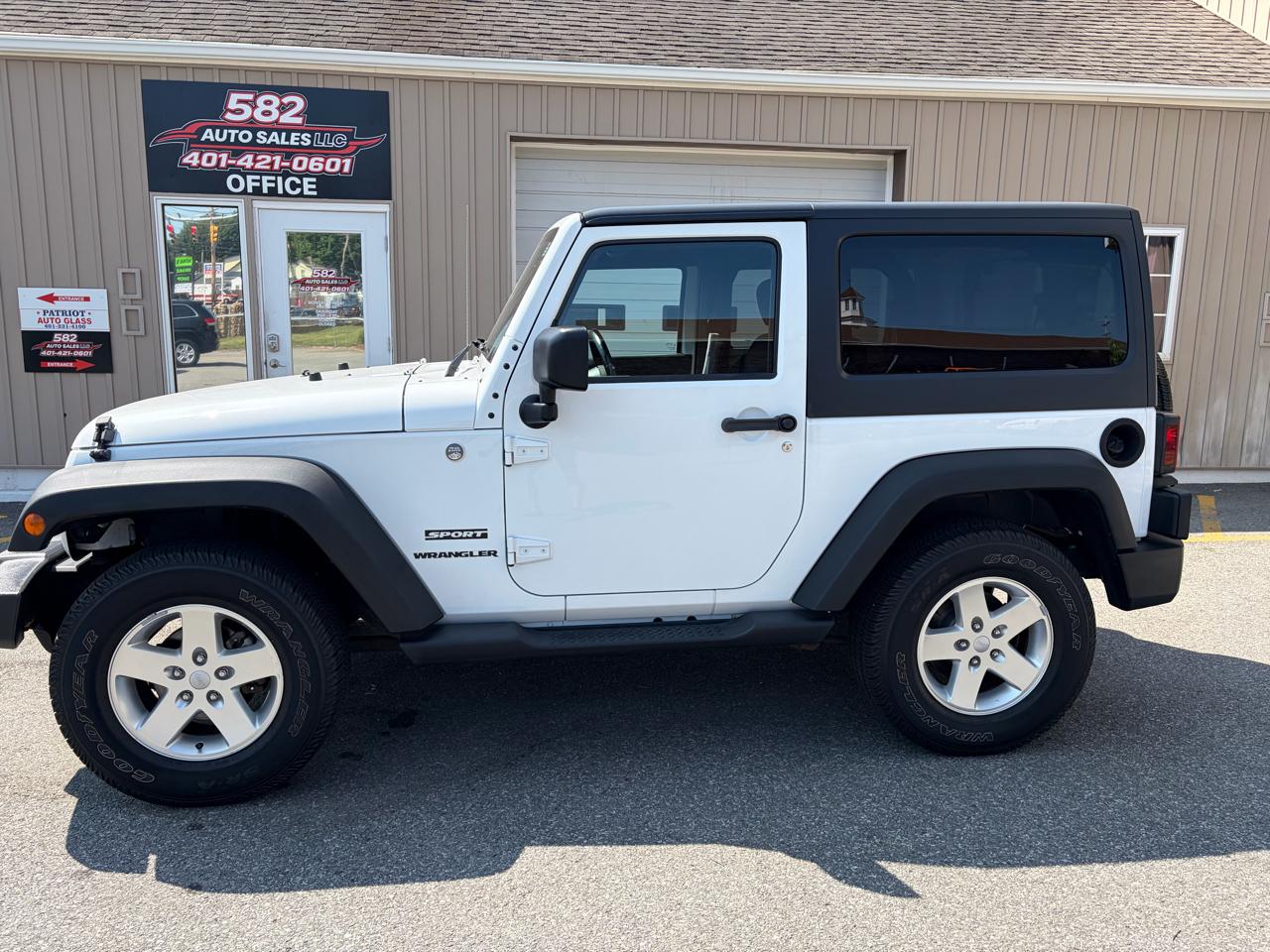 Jeep Wrangler Sport 4WD 2014