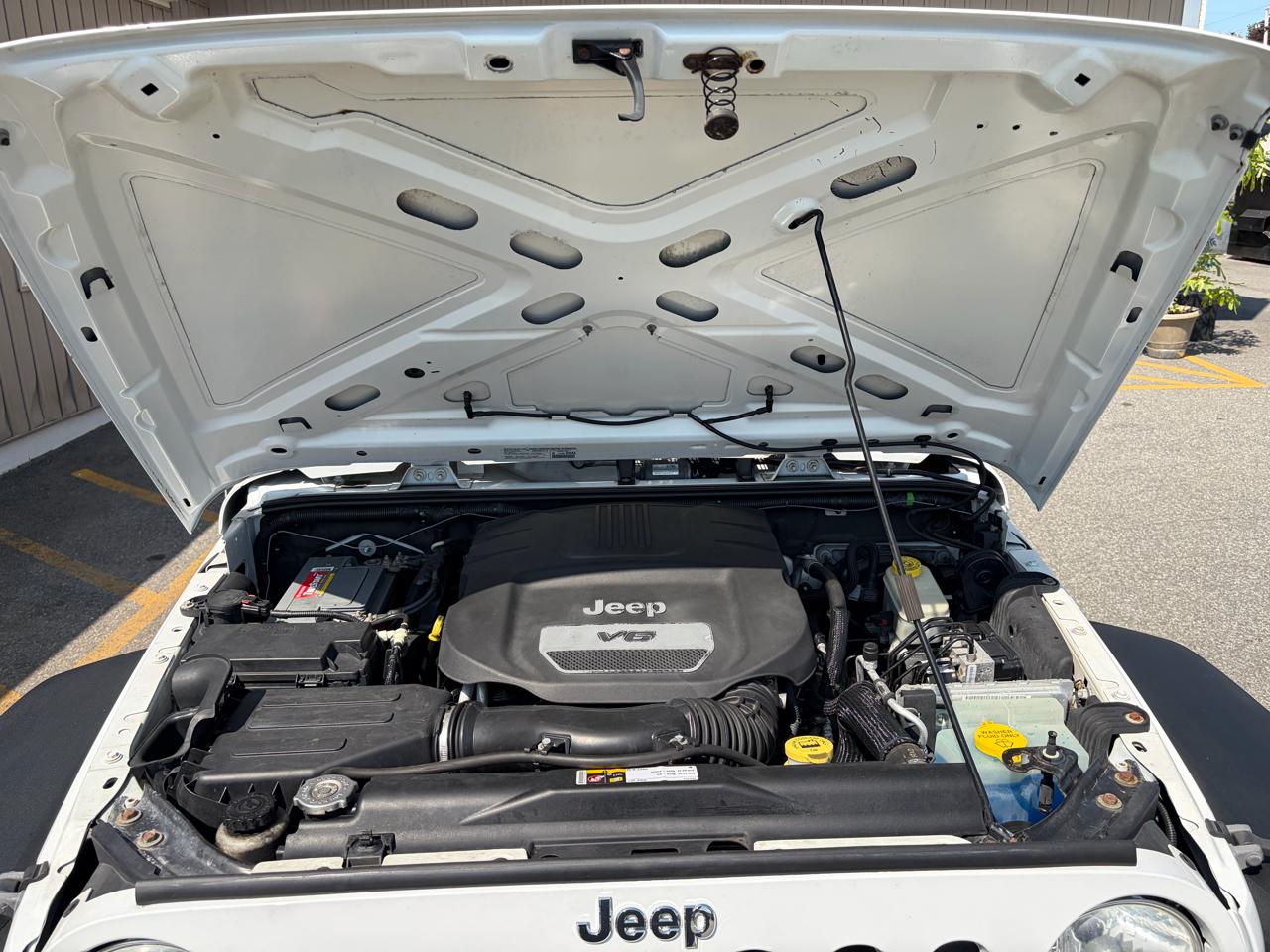 Jeep Wrangler Sport 4WD 2014
