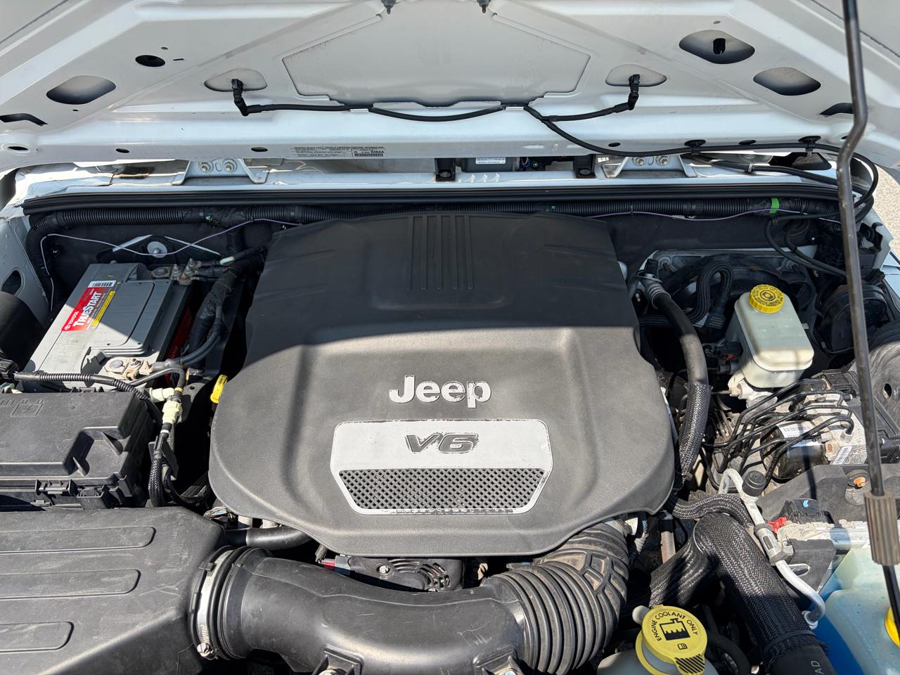 Jeep Wrangler Sport 4WD 2014