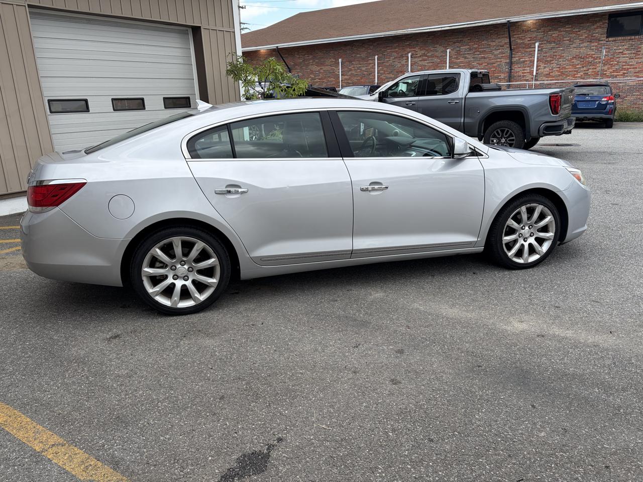 Buick LaCrosse CXS 2010