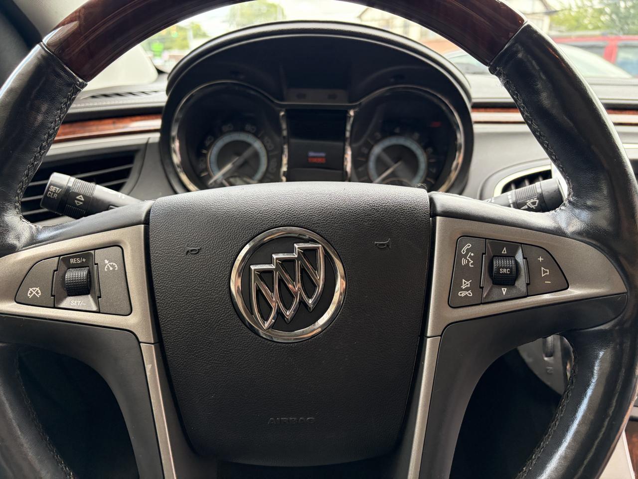 Buick LaCrosse CXS 2010