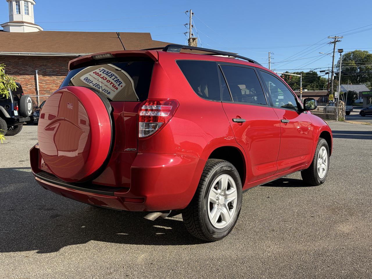 Toyota RAV4 Base I4 4WD 2010