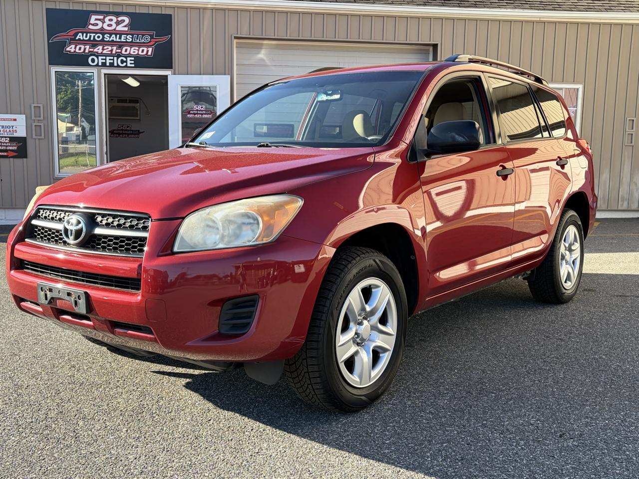 Toyota RAV4 Base I4 4WD 2010