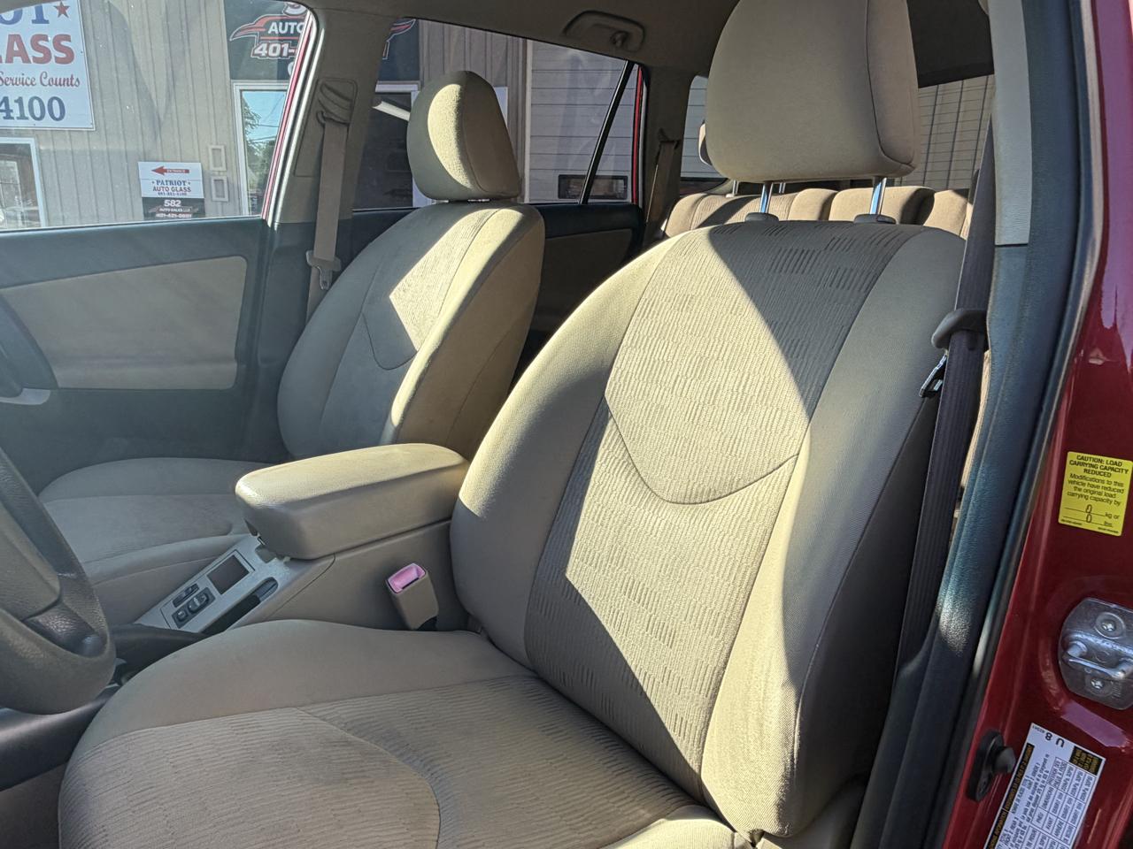 Toyota RAV4 Base I4 4WD 2010